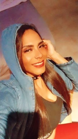 Isabella Hot