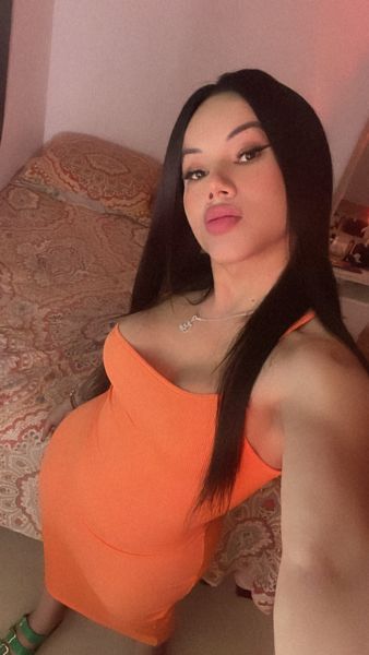 Sexy TRANS VERSATIL desea complacerte en todas tus fantacia sexuales y tus mas lokos caprichos erorticos cuento con departamento propio discreto y muy seguro para tu mejor comodidad puedes tener como tu elijas ACTIVA PASIVA VERSATIL SEXO ORAL GARGANTA PROFUNDA TRATO DE PAREJA sin apuros solo llamame para q puedas disfrutrar del verdadero sexo !!!! DARA MONCADA  68802325 68802523. SEXCAM VIDEOLLAMDA 